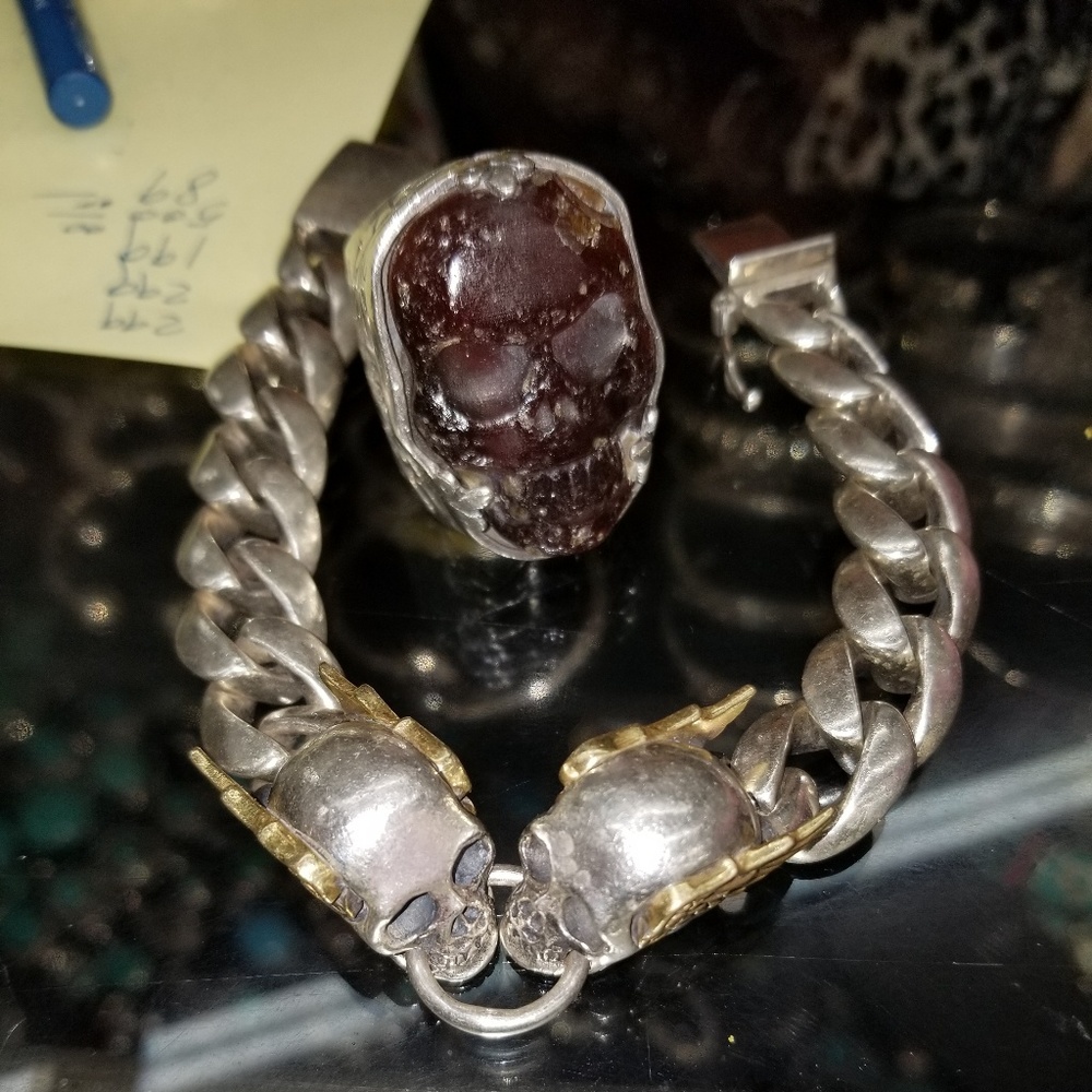 King baby carved jet stone ring (mens)